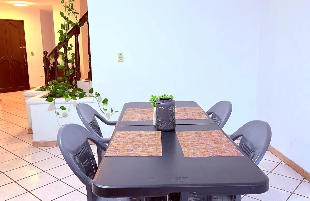 Casa Baraka, Casa Vacacional en Mazatlán cerca de Malecón, Centro Histórico y Playa-1